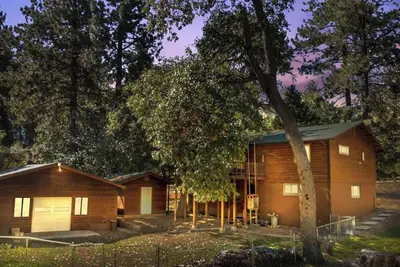 Image de Shangri-La Mountain Retreat in Mount Laguna San Diego - Sleeps 12