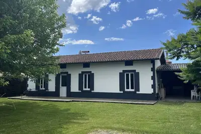 Image de Maison confortable avec grande terrasse