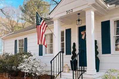 Image de Walk to Square, Adorable Oxford Home, Perfect for Families