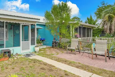 Image de Carrabelle Cottage w\/ Bbq Grill ~ 7 Mi to Beach!