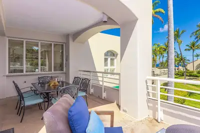 Image de New! Palms 702 - Romantic Retreat - Split Ac in Bedroom - Open-Air Living Area
