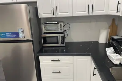 Image de Basement Apartment in a quiet area (875 sqft)