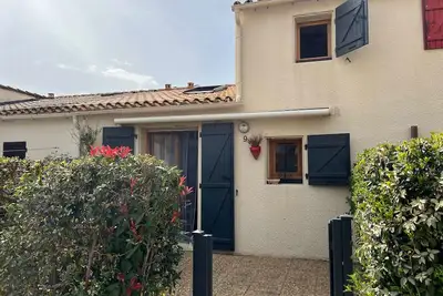 Image de Charmante Villa Duplex 3 Pièces - Clim, Terrasse, Parking Privé - Argelès-sur-Mer, Plage à 400m