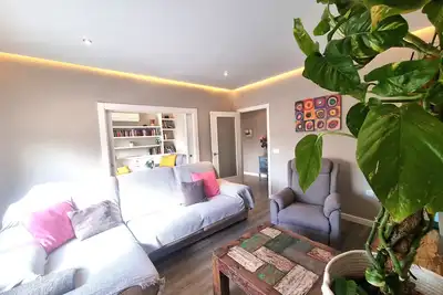 Image de Appartement Élégant, Moderne et Spacieux au Centre-Ville d'Alicante & Plage