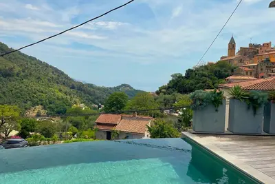 Image de Nouveau: villa 'La Gorbianne': 4ch, 10pers, piscine, pétanque, billard, jardin