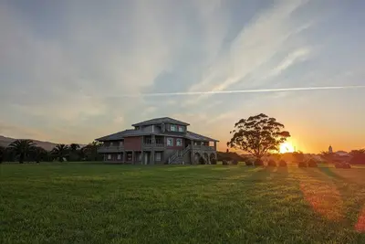Image de Habitación Doble en Amplia Casa Restaurada con Zonas Comunes y Jardín