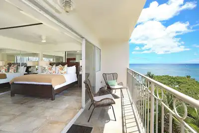 Image de Gorgeous Ocean View! Steps to Beach! Centrally located, full kitchen & more!