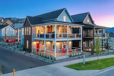 Image de Welcome to La Vie Est Belle at The Lookout at Lake Chelan