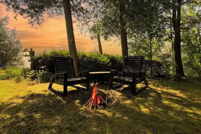 Image de Huron Shores, Hot Tub, Lakefront