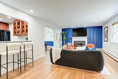 Image de Spacious House | Berwyn | Patio | Hosted StayRafa