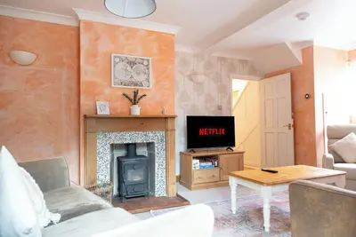 Image de Spacious radiant 4 bed home - 10 minute walk to Frome town centre