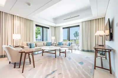 Image de Seafront 4br Apartment with Assistant Room in The Address Fujairah Residences Block B, Fujairah