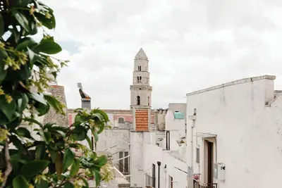 Image de House on three levels in the historic center, in the center of the Itria Valley.