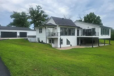 Image de Luxury Private 5-Acre Estate 4br Sleeps 10 Events Welcome 20min Kci Kc