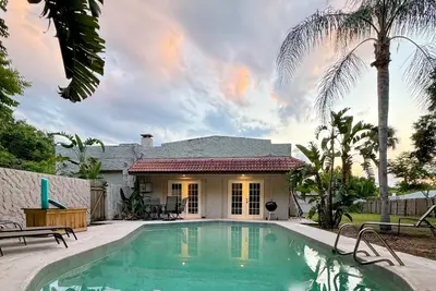 Image de Casa Antigua: Historic Villa with Pool & Fire-Pit