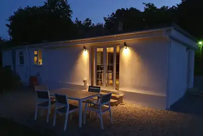 Image de Beautiful Guernsey Cottage\nLive the best beach life then relax in rural serenity