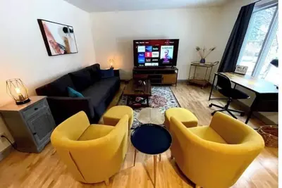 Image de Spacious 4br/2. 5ba+Loft w Cable By Lux Life