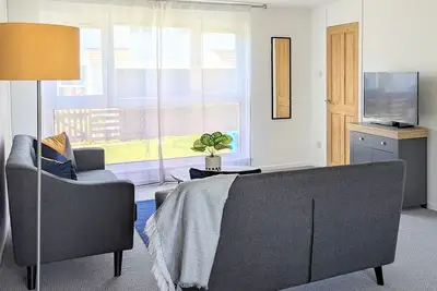 Image de Faiway House-Résidence-Moderne-Salle de bain privée séparée-Vue sur la campagne