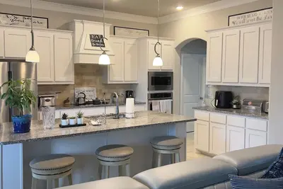 Image de Country Home a few miles from McKinney. Read property description Shared