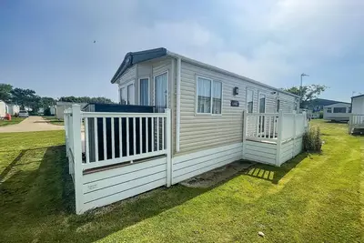 Image de Stunning caravan with decking and free Wi-Fi at Broadland Sands ref 20074bs