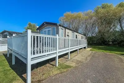 Image de Stunning caravan with large decking at Manor Park in Hunstanton ref 23016k