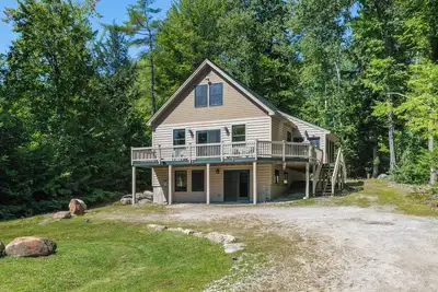 Image de 6 Minutes to Sunday River 4 Bedroom + Sauna Ski Chalet Cabin