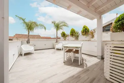 Image de Appartement \"Home 101\" avec vue sur la mer, Wi-Fi et climatisation