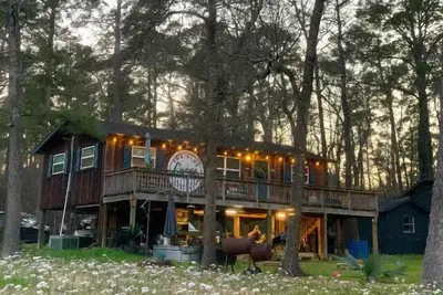 Image de Peaceful Private Lakeside Cabin Family Vacation