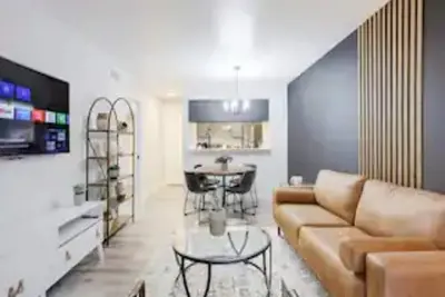 Image de Boho King 1 Bedroom Apartment near Washington Ave and The Heights! \n\n\n\n\n\n\n\n\n