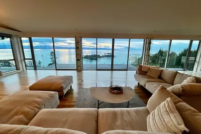 Image de Ocean Horizon - Incredible Sea Views, Close to City, 4 Bedrooms!