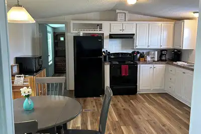 Image de Off The Hook Fish Camp located on the historic Bayou La Loutre!