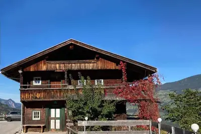 Image de Appartement 'Berghaus Wiesegg - Uriges Tiroler' avec vue sur la montagne, terrasse partagée et Wi-Fi
