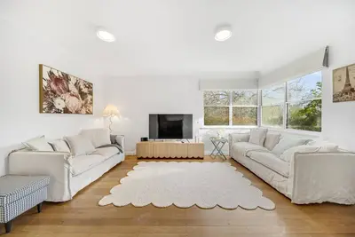 Image de 3-Bed Family Haven with Garden & Bbq Area