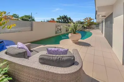 Image de Cairns North 4-Bed with Outdoor Dining & Pool