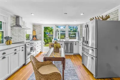 Image de Coastal Gateway Cottage by the Sea