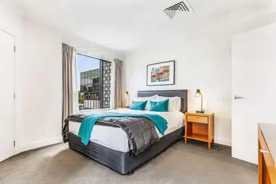 Image de Gorgeous Cbd Apt w Pool, Gym, Aircon and Carpark