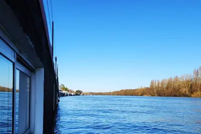 Image de Péniche atypique - 13 min de Paris - Loft privée