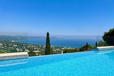 Image de luxury villa with amazing sea views of la Croix Valmer and Cavalaire.