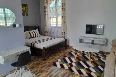 Image de Beachside Spacious Haven: Walk to Sand and Shops