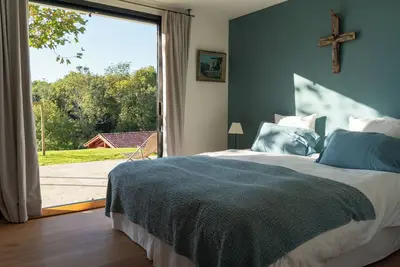 Image de Maison, calme vue montagne, 15mn plages, piscine, location possible chambres seul