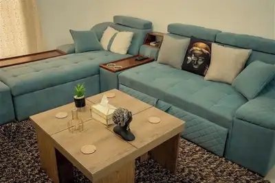 Image de Sky High Harmony in Rehab - Peaceful & Elegant apt