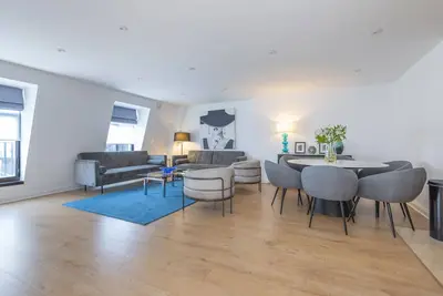 Image de Alegant Mayfair -de Luxe-Appartement-Sdb privée avec baignoire