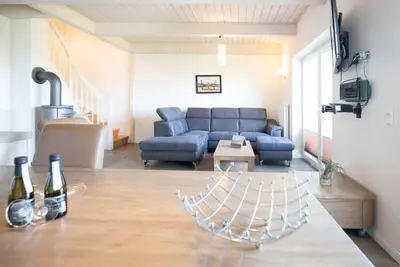 Image de Maison exclusivement meublée près de la plage