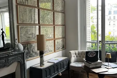 Image de Chic Parisian Apartment in perfect location near Arc
