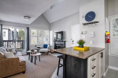 Image de Stay A While • Ski-In/Out • Hot Tub & Shuttle