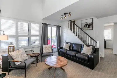 Image de Mountain Peaks | Ski-In/Out, Hot Tub &  Shuttle