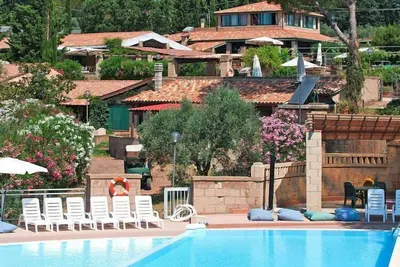 Image de Appartement à Guardistallo, dans le complexe de vacances Centra Vacanze il Borgo