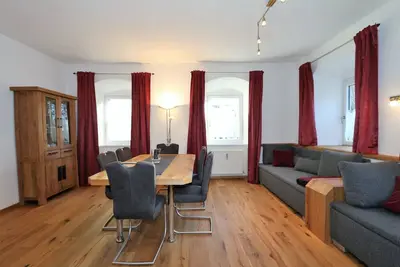 Image de Résidence, Fügen