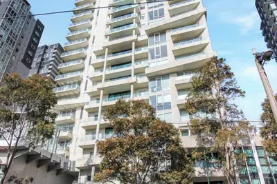 Image de Fresh 3-Bed, 2-Bath Apartment in Prime Southbank