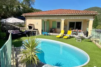 Image de A 15 minutes de Cannes, Maison, piscine, calme, verdure et environnement unique